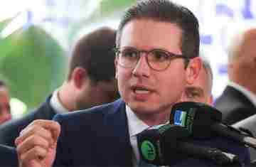  Câmara vai declarar perda do mandato de Zambelli, diz Motta 